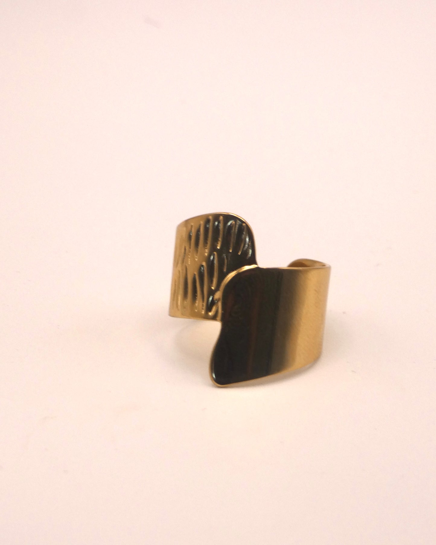 Anello Mina