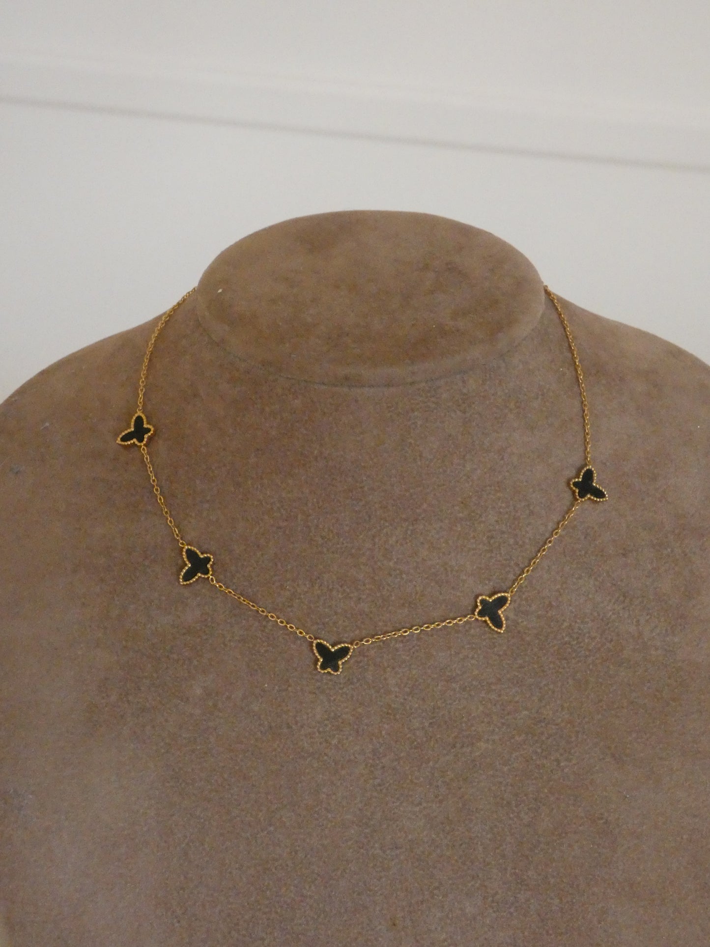 Collana Fly