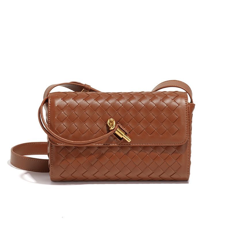 Borsa Nora