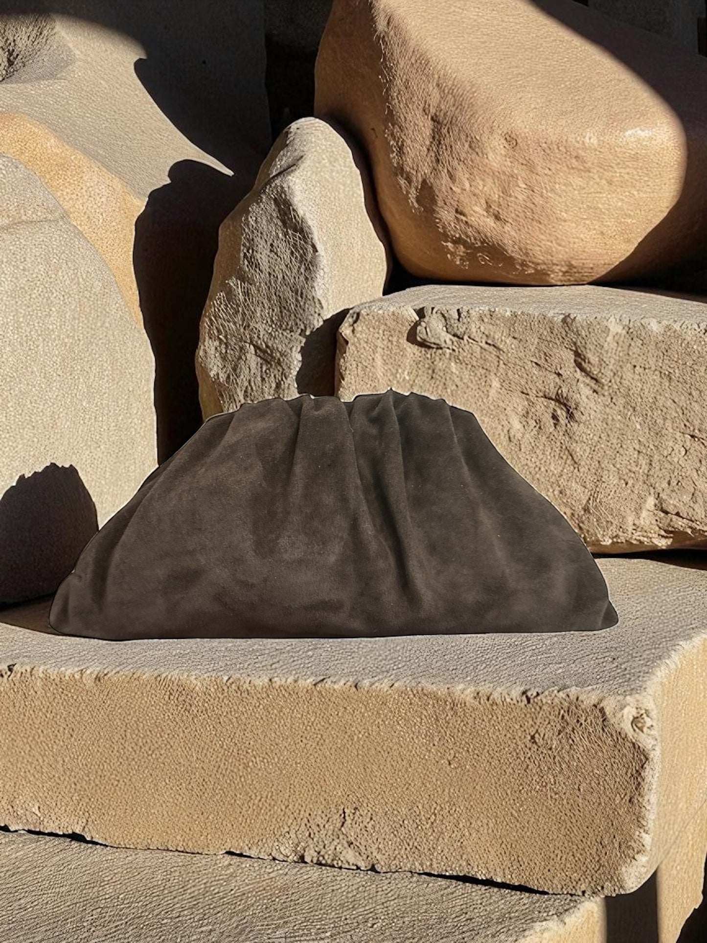 THE POUCH / Medium